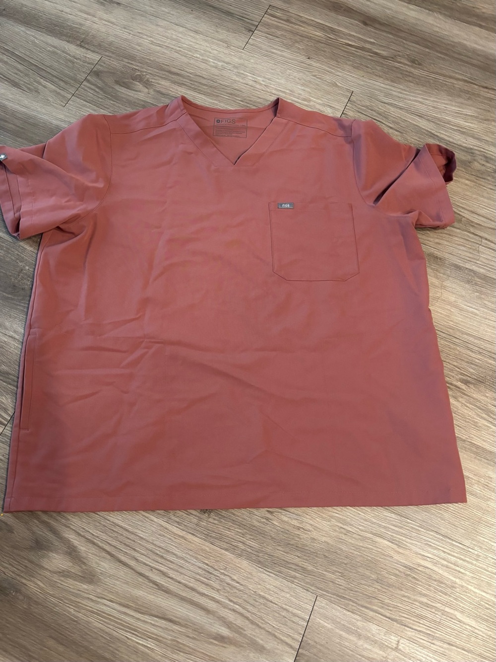 FIGS Rust/Pink Scrub Top size 3XL
